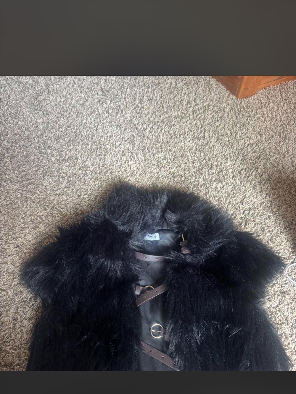 SHEIN Black Faux Fur Crop Vest
